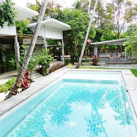 Glur Hostel Ao Nang Exterior foto